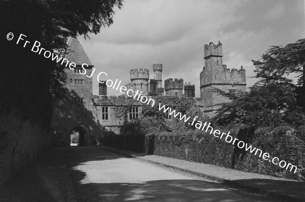 LISMORE CASTLE  TOWERS WITHOUT FLAG